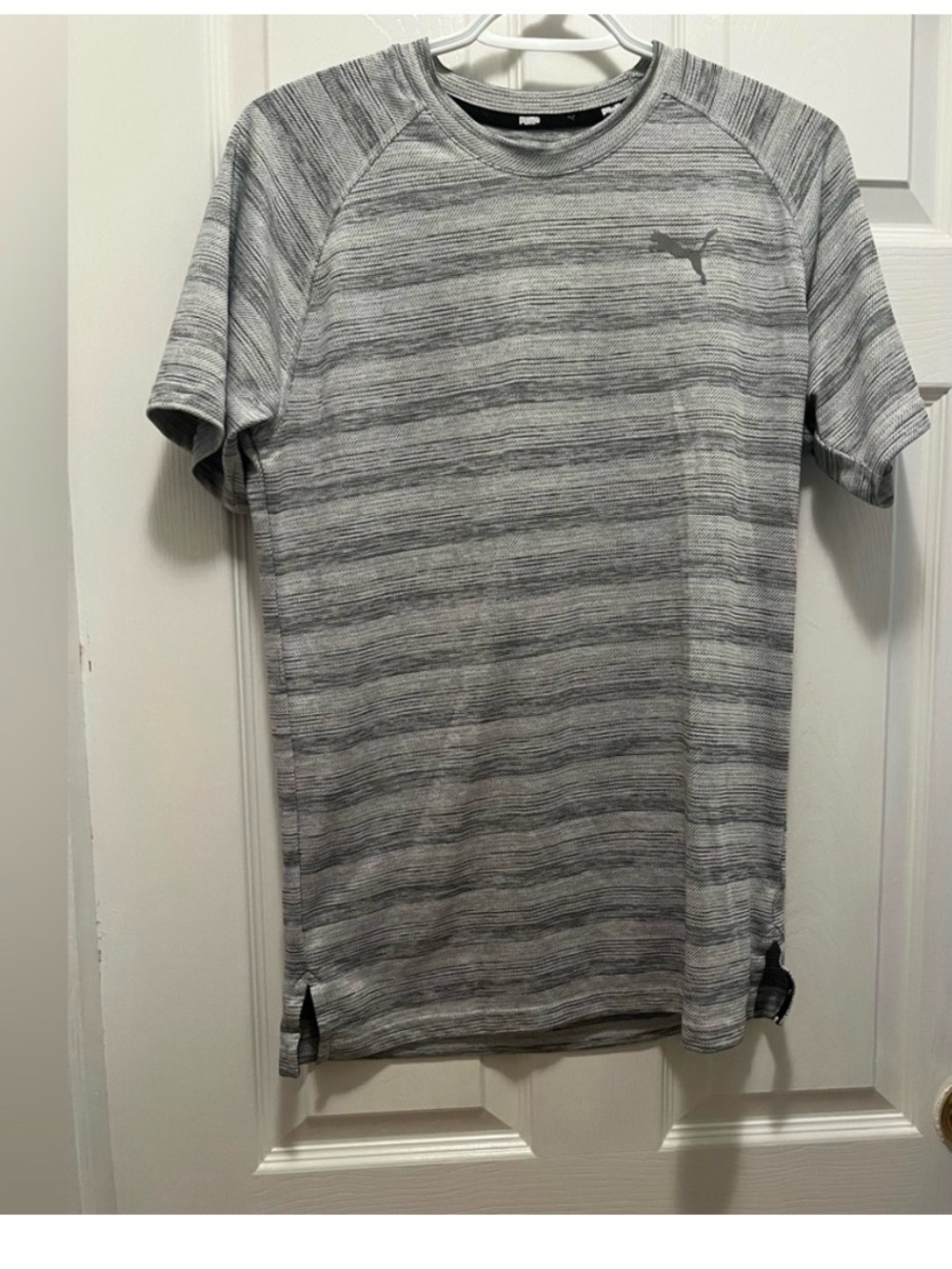 Puma Men’s Heathered Light Gray Short Sleeve Tee